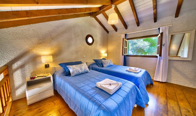 2nd Floor Bedroom In Glyfad Beach Family Villa