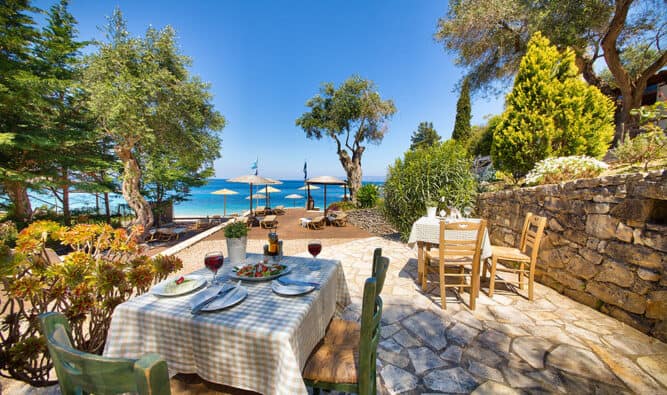 Restaurant Close To The Beach For Breakfast And Lunch