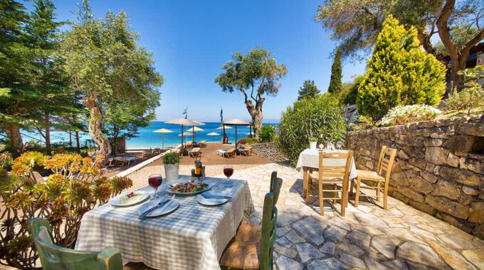 Restaurant Close To The Beach For Breakfast And Lunch