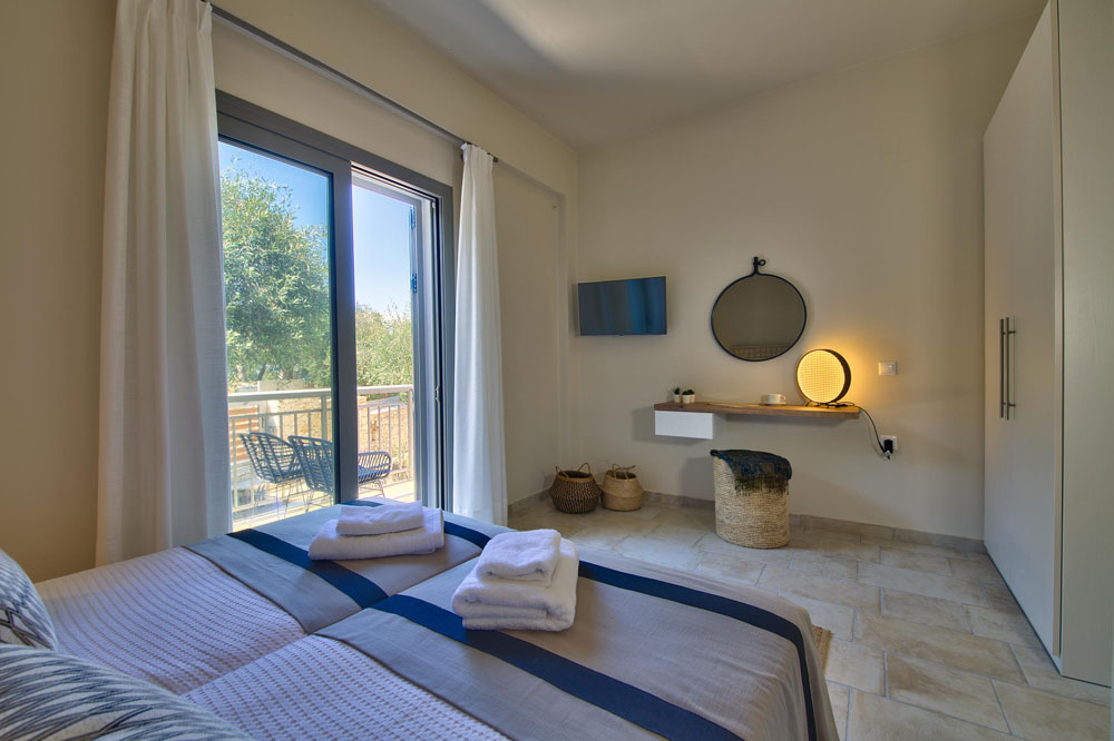 Luxury Glyfada Bay Villa 2 - Double/ Twin Bedroom